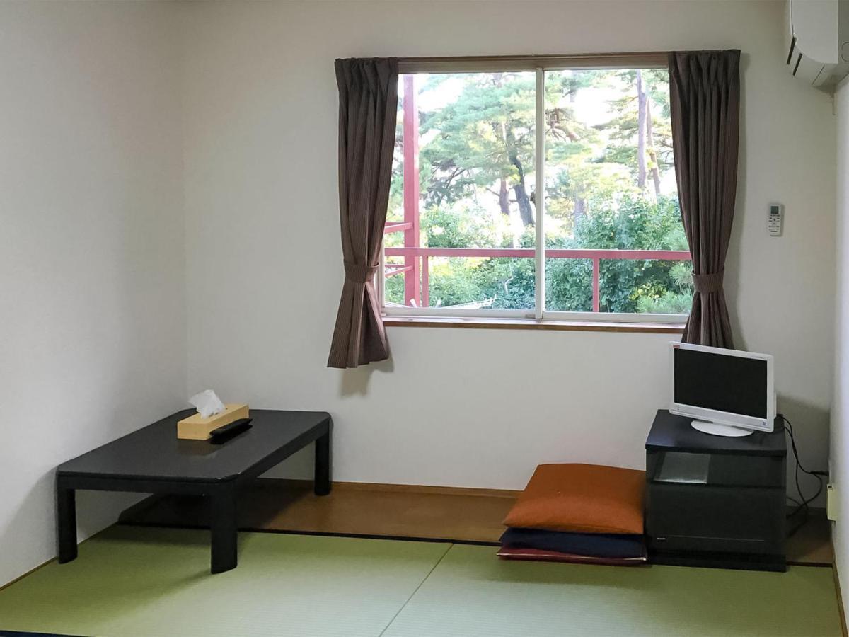 Hostel Biwa-lakeside B B Dylan *